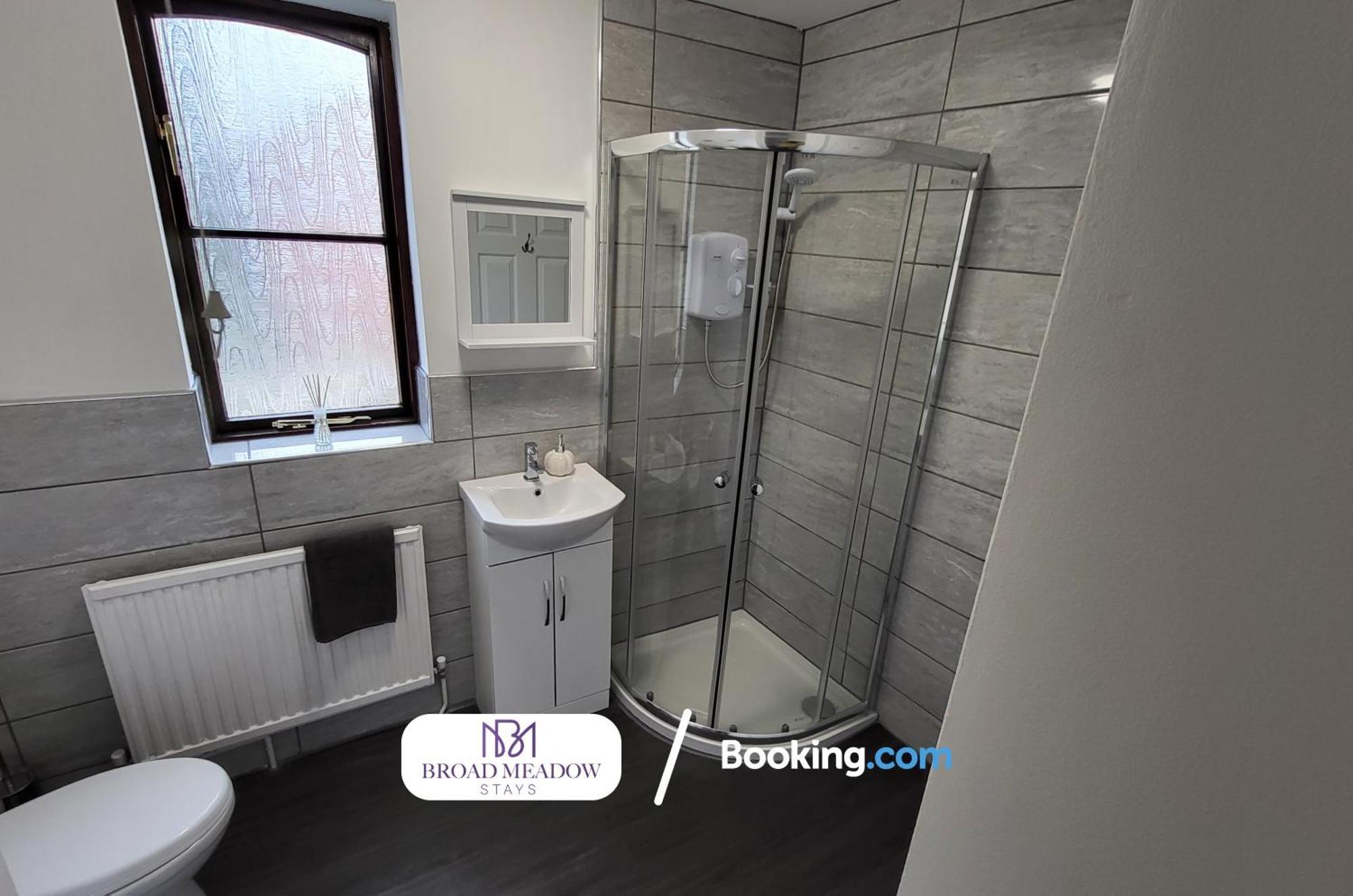 Last-Minute Offers L 3-Bed House By Broad Meadow Stays L Short Lets L Family, Business, Students L Lincoln L Parking Ngoại thất bức ảnh