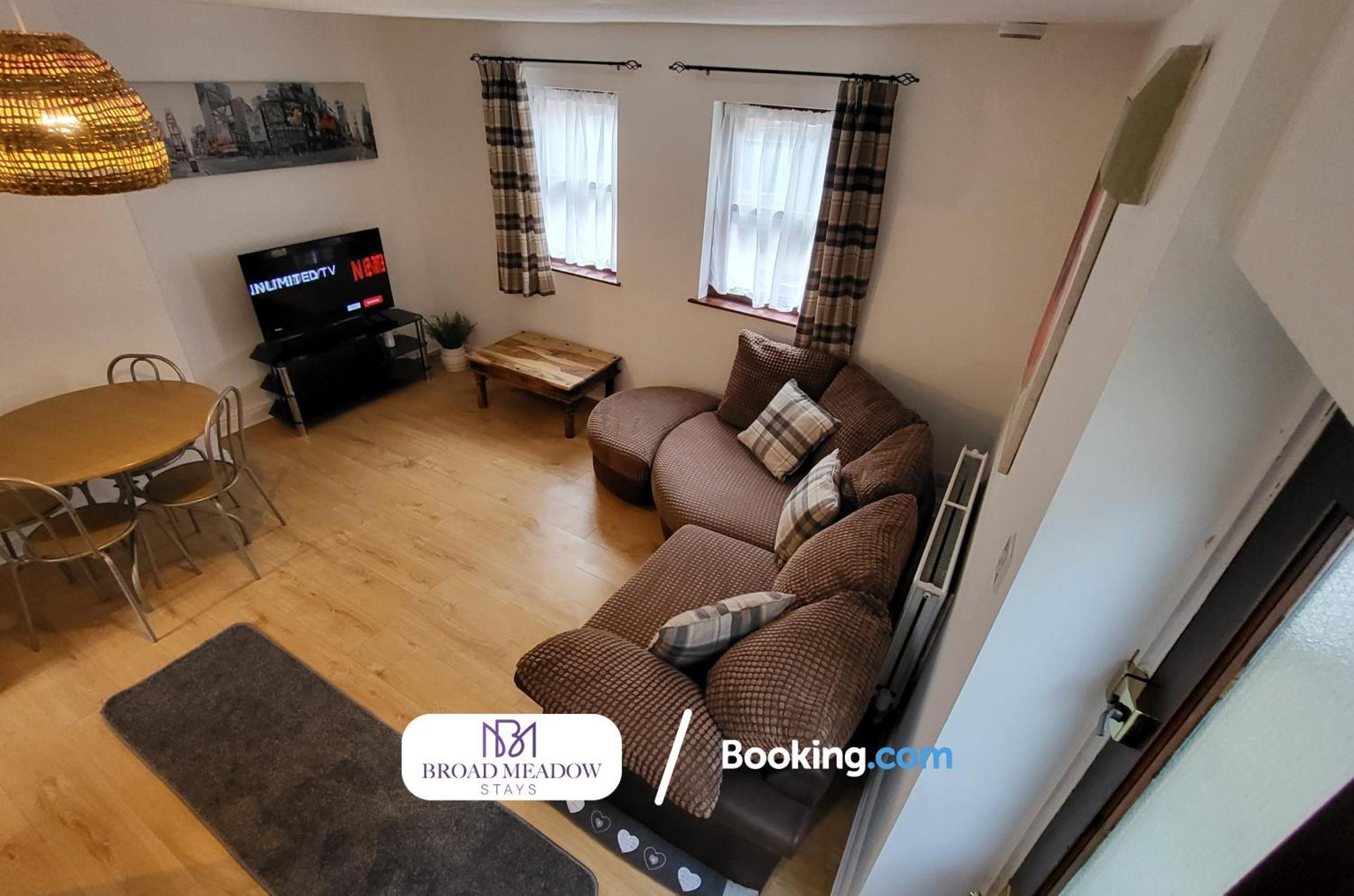 Last-Minute Offers L 3-Bed House By Broad Meadow Stays L Short Lets L Family, Business, Students L Lincoln L Parking Ngoại thất bức ảnh