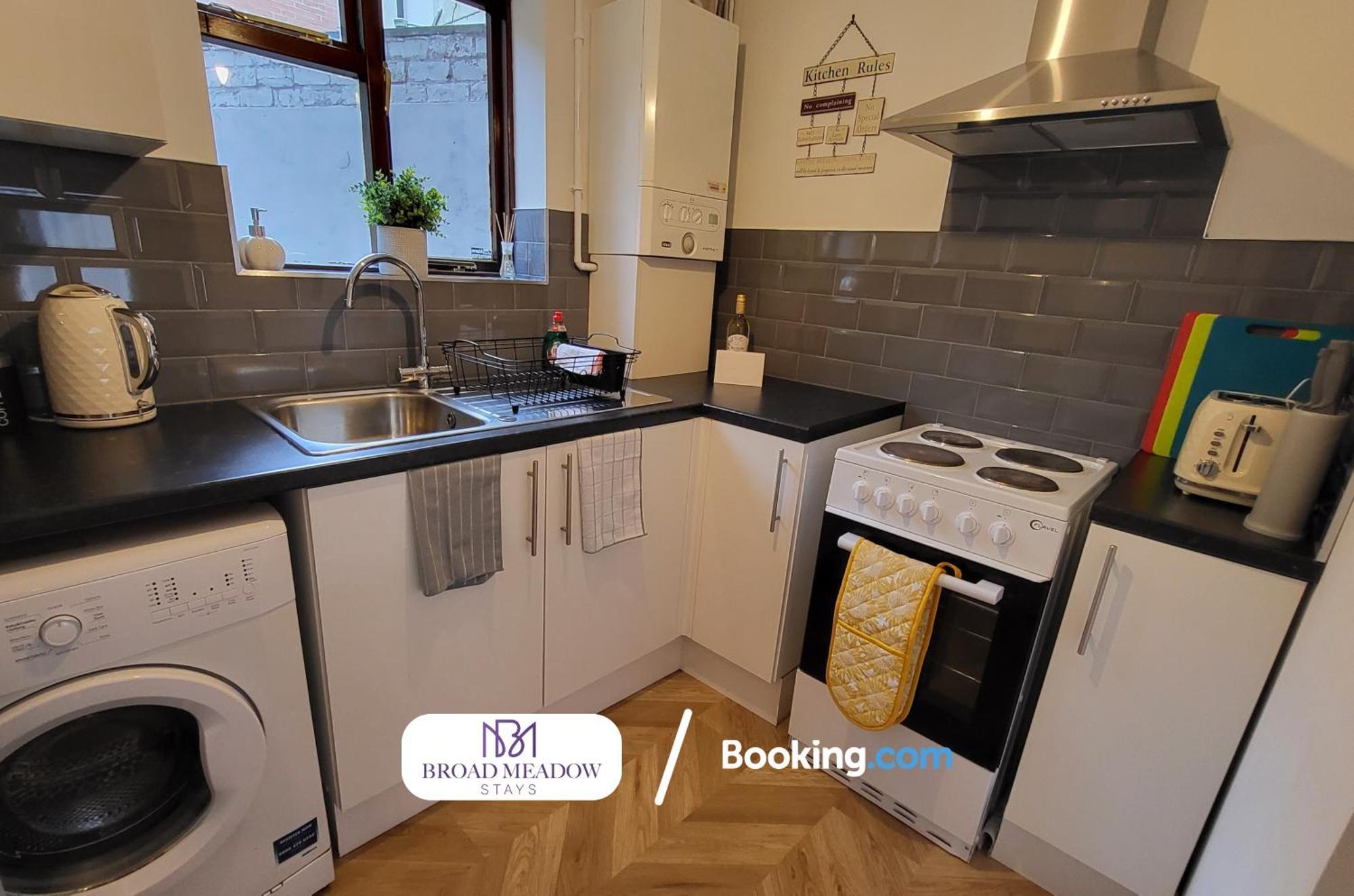 Last-Minute Offers L 3-Bed House By Broad Meadow Stays L Short Lets L Family, Business, Students L Lincoln L Parking Ngoại thất bức ảnh